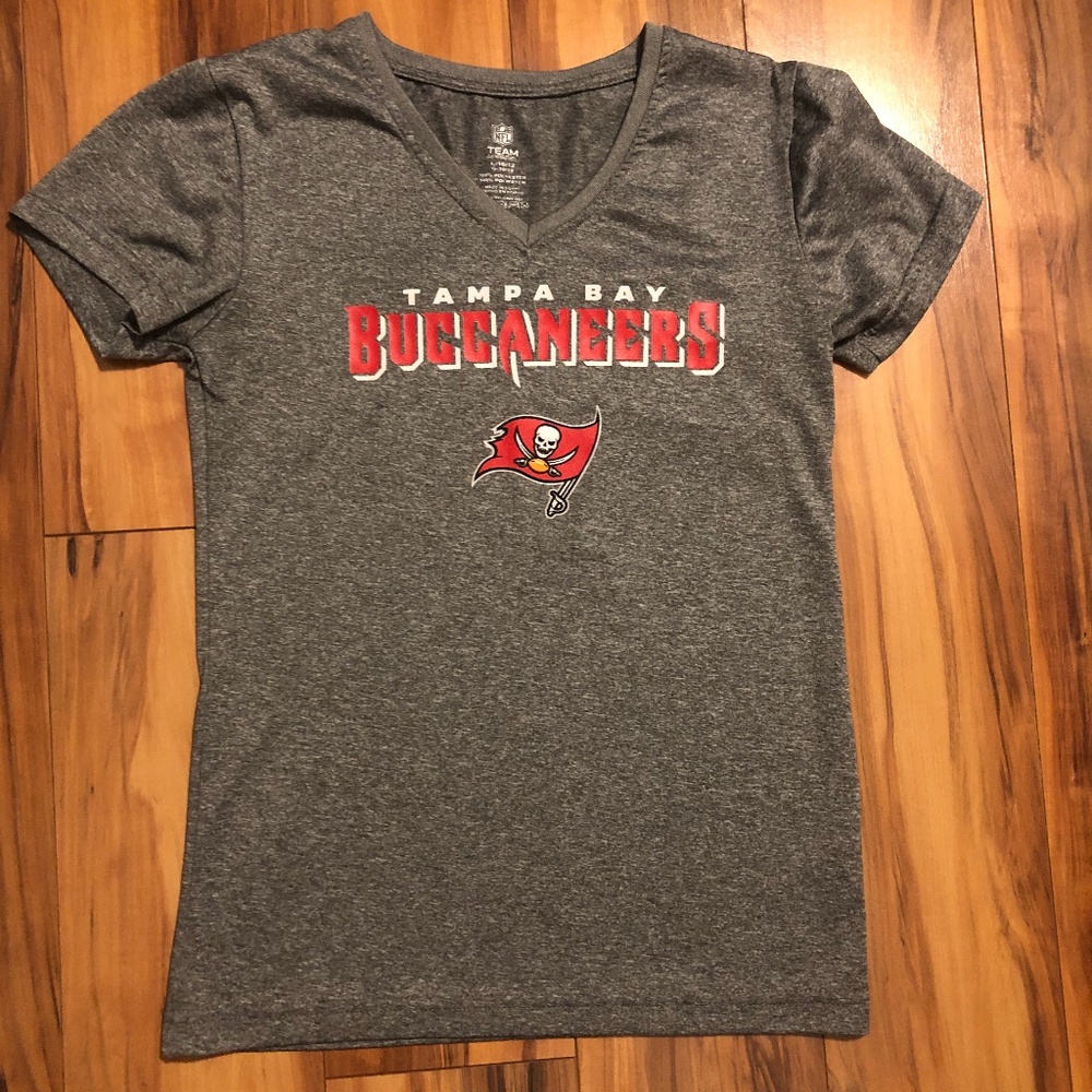 Kids NFL Tampa Bay Bucs T-shirt | Youth Large